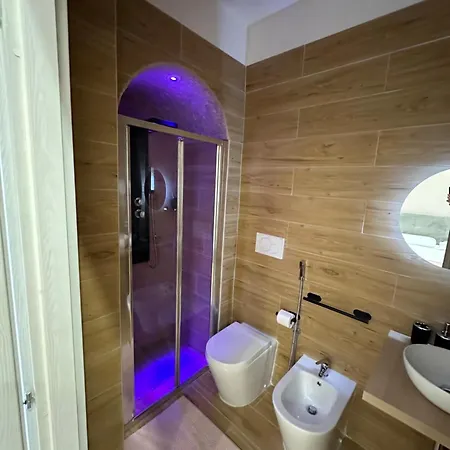 Teresa S Luxury Konukevi Bari